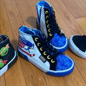 Kids Cartoon Character High-Top Sneakers
